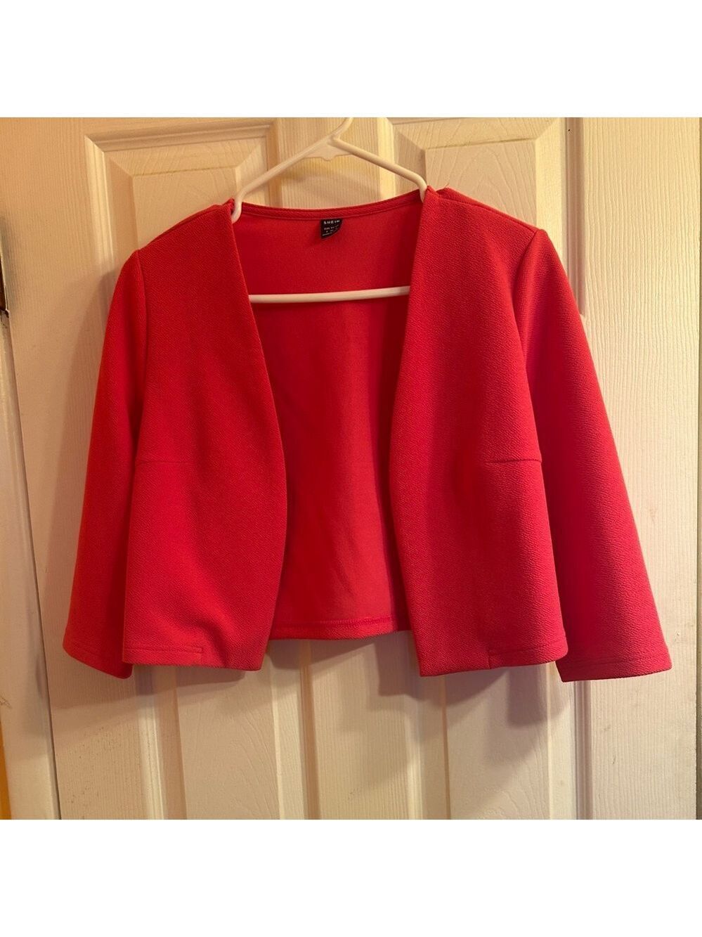 SHEIN Bold pink cropped blazer